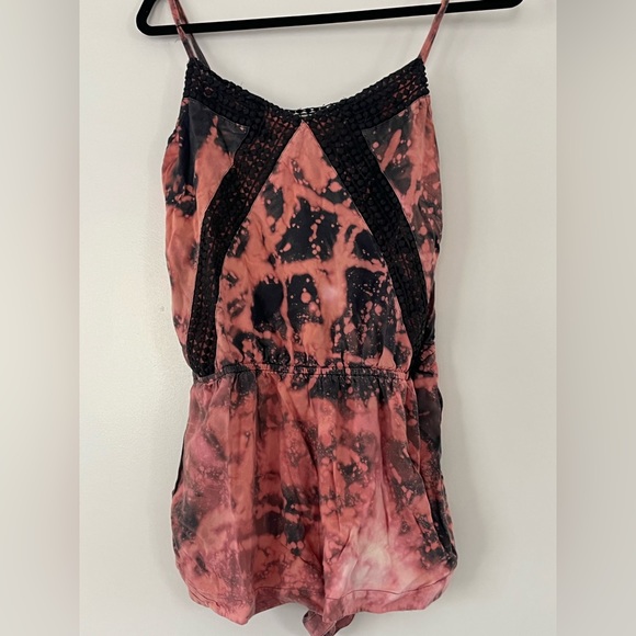 ✨SALE✨American Eagle Romper Tie Dye Cosmic MEDIUM Sleeveless Shorts Crocher - Picture 1 of 9